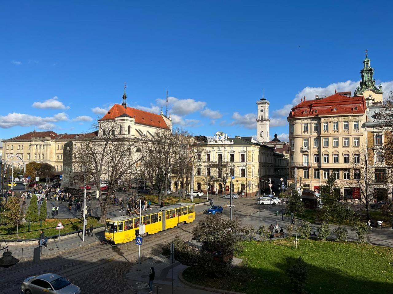 Lucky Apartmens In Centre Lviv 利沃夫 外观 照片