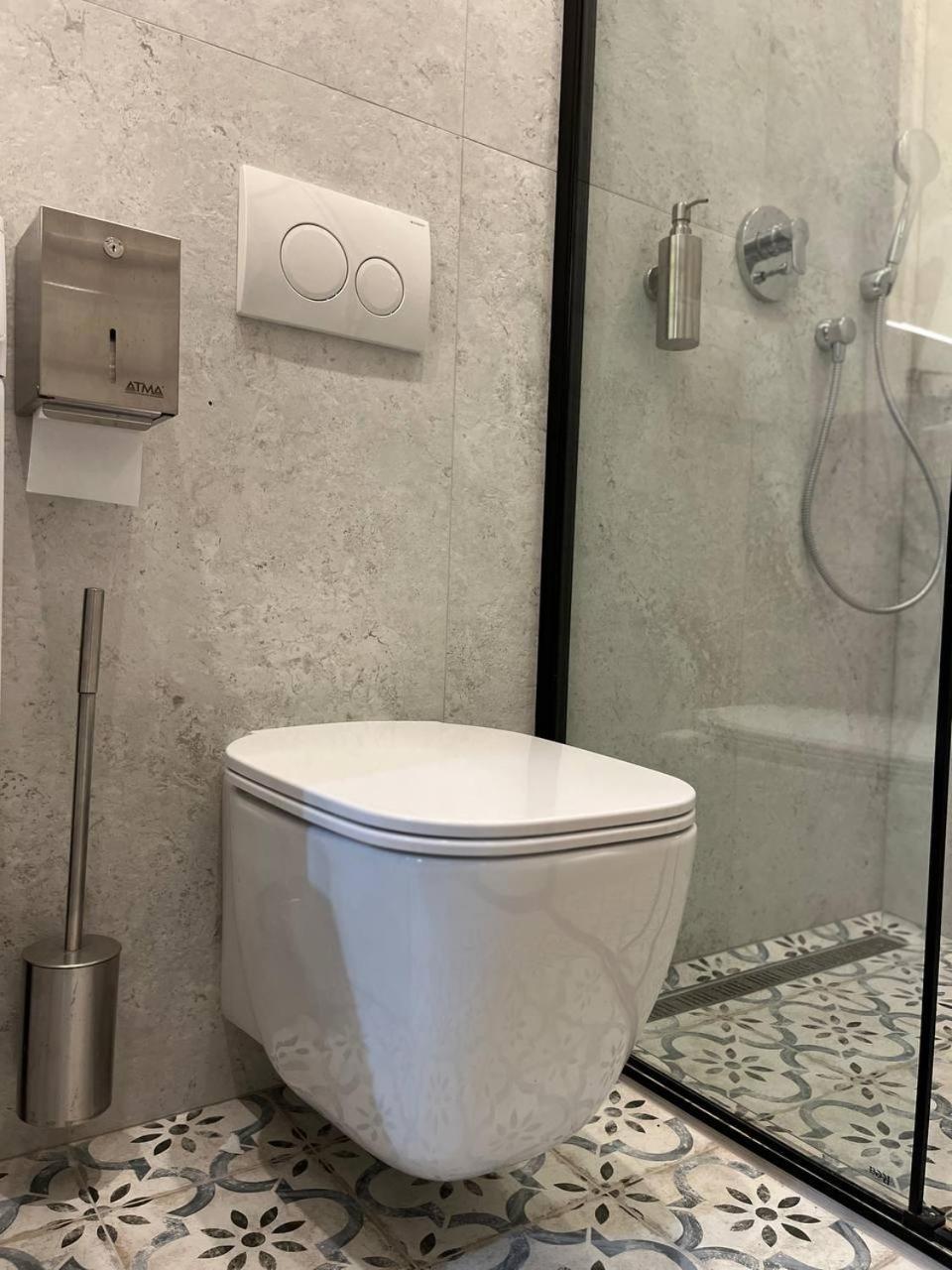 Lucky Apartmens In Centre Lviv 利沃夫 外观 照片