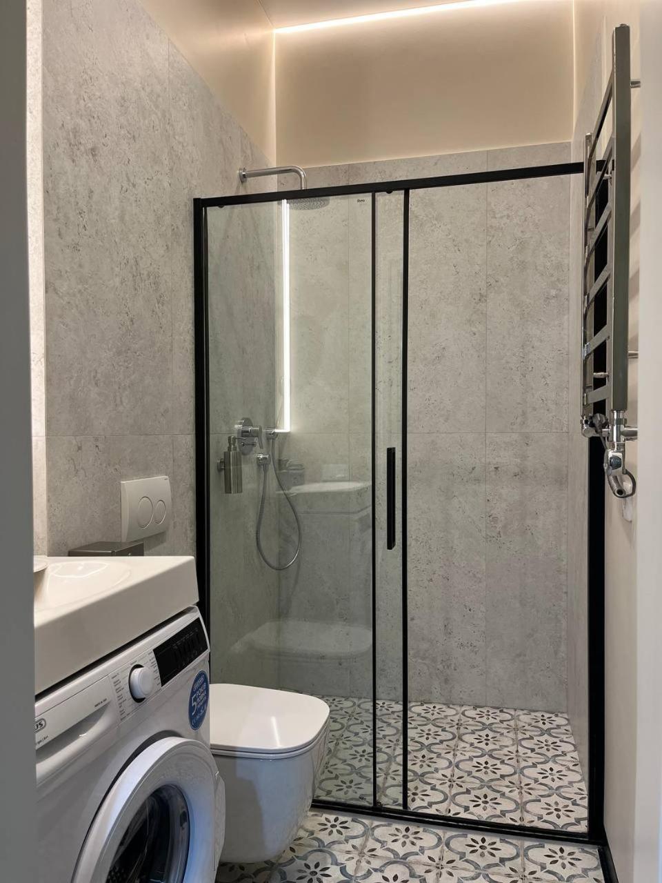 Lucky Apartmens In Centre Lviv 利沃夫 外观 照片
