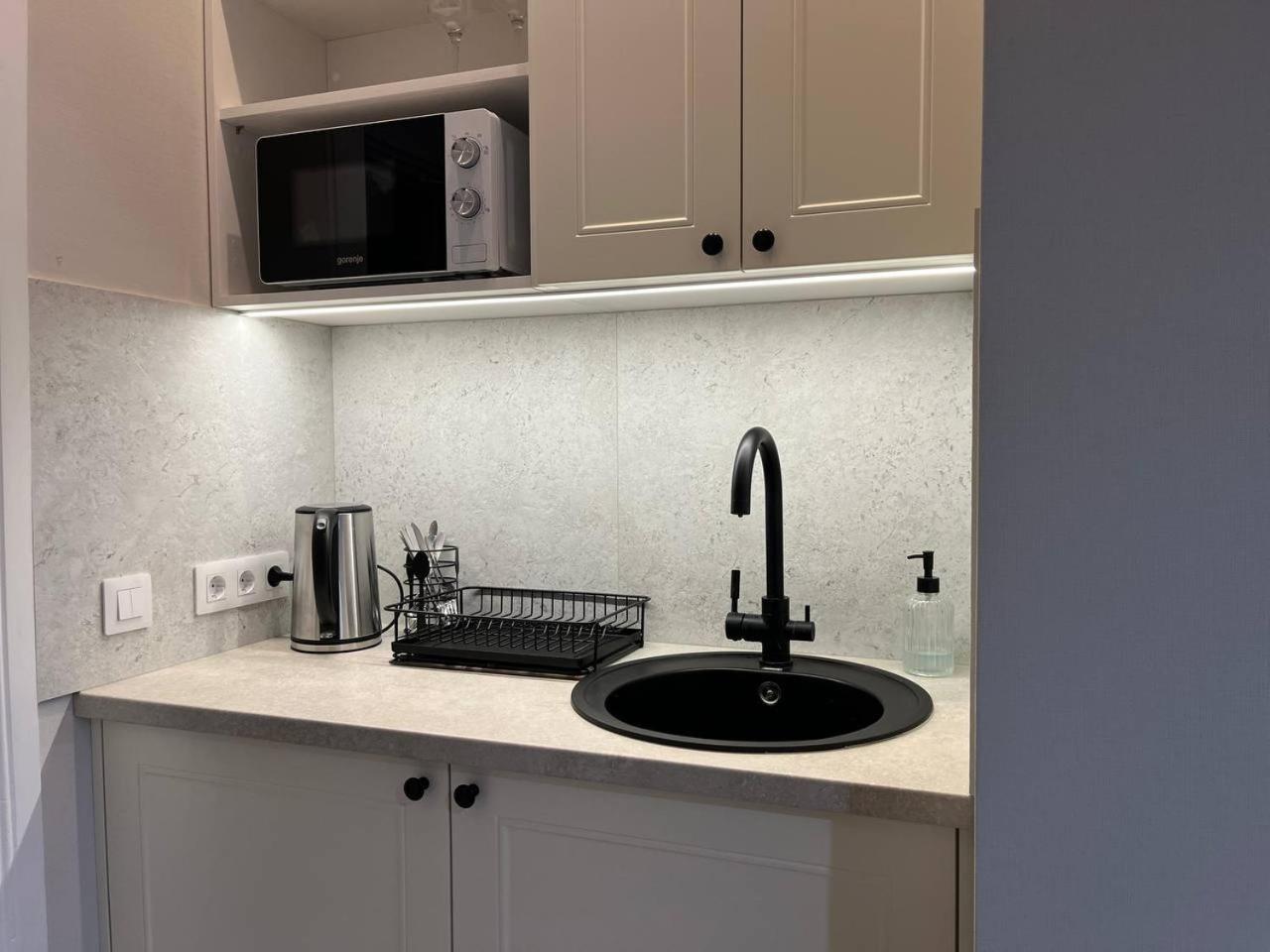 Lucky Apartmens In Centre Lviv 利沃夫 外观 照片